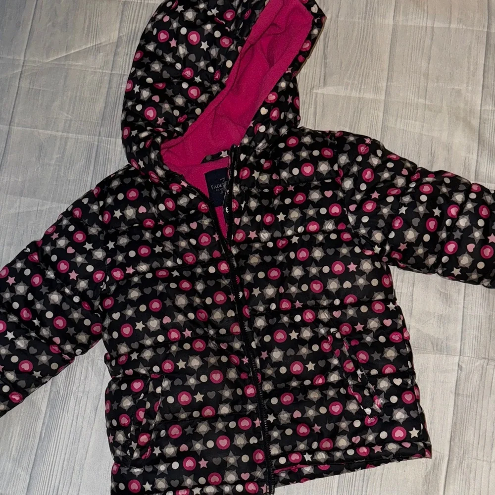 Faded Glory Black and Pink Star Puffer Jacket
